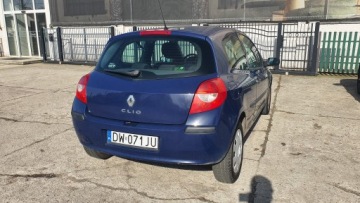 Renault Clio III Hatchback 5d 1.2 i 16V 75KM 2009 RENAULT CLIO III 1.2 16V ładny, czysty, zadbany, bezwypadkowy., zdjęcie 7