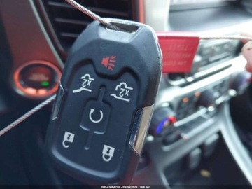 Chevrolet Suburban GMT900 2017 Chevrolet Suburban 2017 Chevrolet Suburban 4WD 5.3 Benzyna 355KM, zdjęcie 17