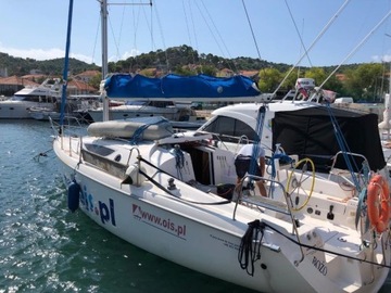 Продается яхта Maxus 33