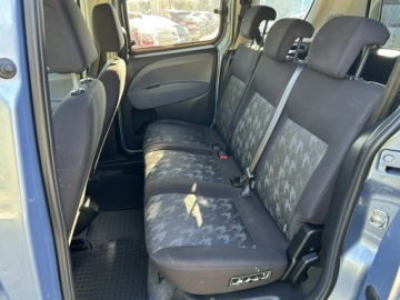 Opel Combo D Tour 1.4 95KM 2014 Opel Combo 1.4i 2Fast bardzo zadbany,serwisowany, zdjęcie 10