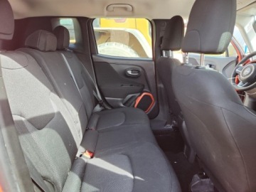 Jeep Renegade 2018 Jeep Renegade Sport 2018 2.4 Benzyna 180KM, zdjęcie 10