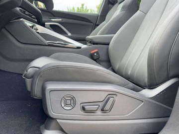 Audi Q5 II SUV Facelifting 2.0 40 TDI 204KM 2025 AUDI Q5 TDI quattro S line Suv 2.0 (204KM) 2025, zdjęcie 4