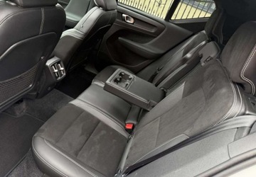 Volvo XC40 Crossover 2.0 T5 247KM 2018 Volvo XC 40 Salon PL FV23 RDesign Panorama Martwe Pole CarPlay AndroidAuto, zdjęcie 31