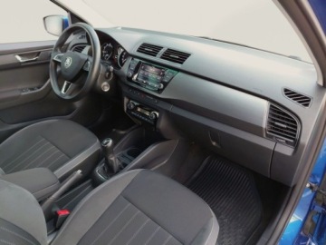 Skoda Fabia III Hatchback Facelifting 1.0 TSI 95KM 2019 Skoda Fabia 1.0TSI 95KM Ambition SalonPL SerwisASO Kessy Kamera Zima Smart, zdjęcie 15