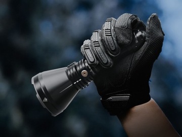 Ручной фонарь Fenix ​​HT18 925 м 1500 лм