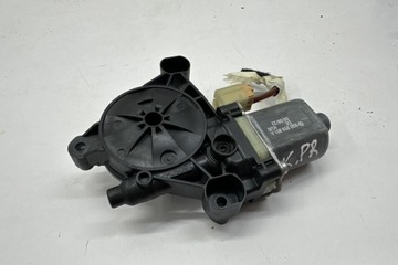 MOTOREK OKNO PŘEDNÍCH LEVÝCH DVEŘE VW GOLF VIII (CD1) 5Q0959801A 1.5L