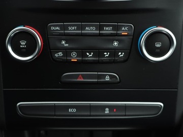 Renault Megane IV Hatchback 5d 1.2 Energy TCe 100KM 2017 Renault Megane 1.2 TCe, Salon Polska, Klima, zdjęcie 12