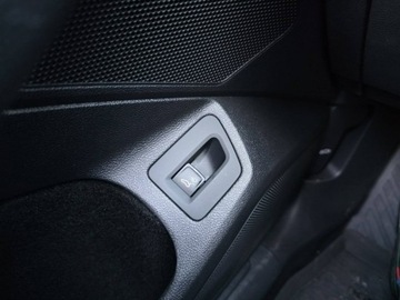 Volkswagen Passat B8 Variant Facelifting 2.0 TDI SCR 150KM 2021 Volkswagen Passat 2.0 TDI 150 KM, Klimatyzacja,, zdjęcie 13