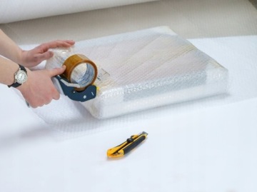 Деревянная фоторамка 10х15 см, золото.