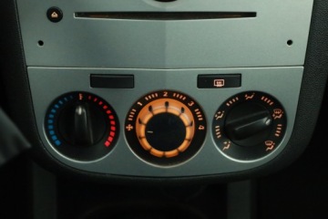 Opel Corsa D Hatchback 1.3 CDTI ecoFLEX 95KM 2011 Opel Corsa 1.3 CDTI, HAK, El. szyby, zdjęcie 9