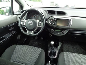 Toyota Yaris III Hatchback 5d 1.0 VVT-i 69KM 2013 Toyota Yaris III Klimatronic Navi..., zdjęcie 6