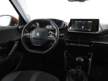 Peugeot 2008 II SUV 1.2 PureTech 130KM 2020 Peugeot 2008 1.2T Benzyna Allure Tempomat, zdjęcie 15