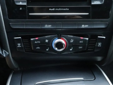 Audi A4 B8 Avant Facelifting 1.8 TFSI 120KM 2014 Audi A4 1.8 TFSI, Automat, Skóra, Xenon, Bi-Xenon, zdjęcie 11