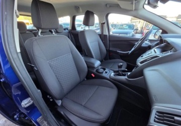 Ford Focus III Kombi Facelifting 1.0 EcoBoost 100KM 2014 Ford Focus 1.0Benz 100KM Grz.szybafotele Serwis Klima ParkasistOplaty Gwar, zdjęcie 13