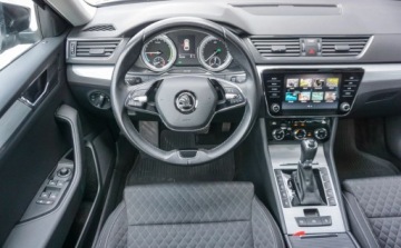 Skoda Superb III Kombi Plug-In Hybrid 1.4 TSI Plug-In-Hybrid 218KM 2021 Skoda Superb Skoda Superb 1.4 Phev Ambition DSG 1.4 Hybryda Plug-in 218KM, zdjęcie 36