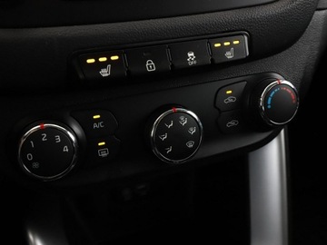 Kia Ceed II Hatchback 5d Facelifting 1.4 DOHC 100KM 2016 Kia Cee&#039;d Klimatyzacja Podgrzewane fotele Czujniki, zdjęcie 24