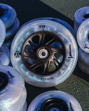 KOŁA ŚWIECĄCE DO ROLEK LUMINOUS BLACK PEARL 100MM BROKAT