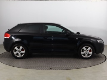 Audi A3 8P Hatchback 3d 1.9 TDI 105KM 2008 Audi A3 1.9 TDI, Klima, Klimatronic, Tempomat,ALU, zdjęcie 5