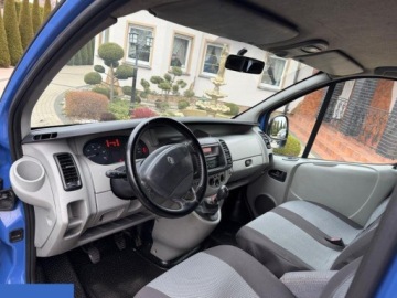 Renault Trafic II 2007 Renault Trafic Generation Expression 2.5 dCi 135KM 2007r, zdjęcie 5