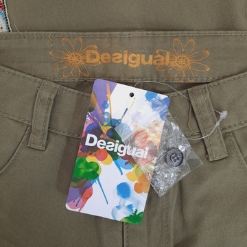 Spodnie DESIGUAL oliwkowy jeans z haftem 44