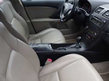 Toyota Avensis III Wagon 2.2 D-CAT 150KM 2011 Toyota Avensis 2.2 D-4D, Salon Polska, Automat, zdjęcie 8
