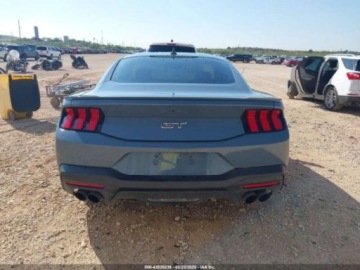 Ford Mustang VI 2024 Ford Mustang Gt Premium Fastback 2024 5.0l 5.0 Benzyna 480KM, zdjęcie 4