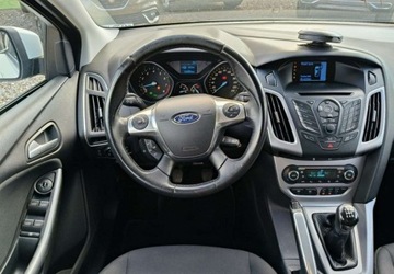 Ford Focus III Kombi 1.0 EcoBoost 100KM 2013 Ford Focus Ford Focus Turnier 1.0 EcoBoost Start-Stopp-System Ambiente, zdjęcie 12