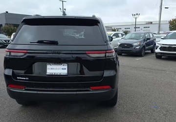 Jeep Grand Cherokee V 2023 Jeep Grand Cherokee Auta z USA - Zapytaj o wiecej ofert 3.6 Benzyna, zdjęcie 3