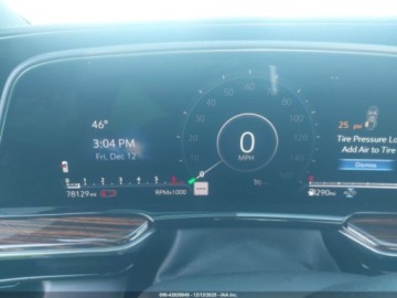 Cadillac Escalade III 2021 Cadillac Escalade 2021 r. 6,2L 4WD PREMIUM LUXURY 6.2 Benzyna 420KM, zdjęcie 6