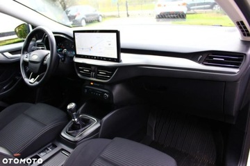 Ford Focus IV Kombi Facelifting 1.0 EcoBoost 125KM 2023 Ford Focus Ford Focus 1.0 EcoBoost Titanium Benzyna 125KM, zdjęcie 39