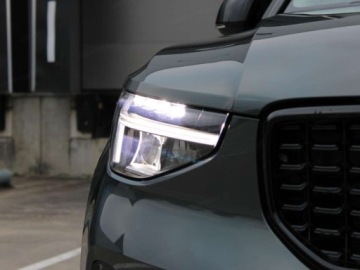 Volvo XC40 Crossover Facelifting 2.0 B4 197KM 2026 VOLVO XC40 B4 Ultra Dark Suv 2.0 (197KM) 2026, zdjęcie 13