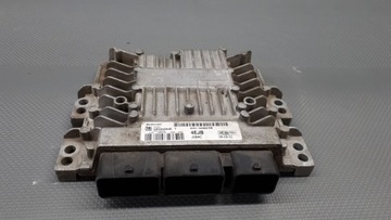 8V21-12A650-EB Komputer silnika Fiesta Mk7 1.4TDCi