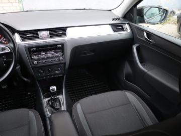 Skoda Rapid II Spaceback 1.2 TSI 105KM 2013 Skoda Rapid 1.2 TSI, Salon Polska, Klima, zdjęcie 7