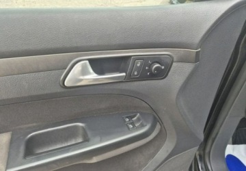 Volkswagen Touran I 2008 Volkswagen Touran 1,6Mpi Klimatronik Maly przebieg 1.6 Benzyna 105KM, zdjęcie 17
