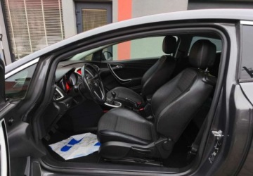 Opel Astra J Hatchback 5d 1.7 CDTI ECOTEC 110KM 2012 Opel Astra Opel Astra 1.7 CDTI DPF Cosmo 1.7 Diesel 110KM, zdjęcie 4