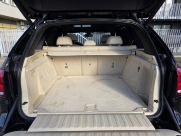 BMW X5 F15 SUV xDrive50i 450KM 2014 BMW X5 xDrive50i V8 4.4 450KM*Salon PL Bezwypadkowy * VAT23% * Individual, zdjęcie 29