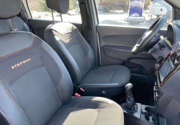 Dacia Lodgy Minivan Facelifting 1.6 SCe 102KM 2018 Dacia Lodgy Dacia Lodgy SCe 100 Stepway 1.6 Benzyna 102KM, zdjęcie 21