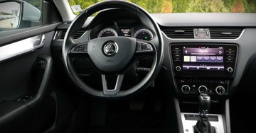 Skoda Octavia III Kombi Facelifting 2.0 TDI 150KM 2020 Skoda Octavia (Nr.130) 2.0 TDI Automat Klimatronik Tempomat Parktronik Gwa, zdjęcie 10