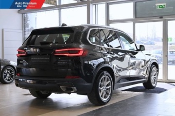 BMW X5 G05 SUV 2.0 25d 231KM 2020 BMW X5 xDrive25dAdaptacyjne Reflektory LEDLED Fog lights 2.0 Diesel 231KM, zdjęcie 18