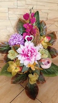 Набор для украшения могилы искусственными цветами на кладбище