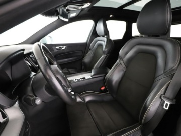 Volvo XC60 II Crossover D4 190KM 2018 Volvo XC 60 4x4 automat full LED skóra/alcantara, zdjęcie 12