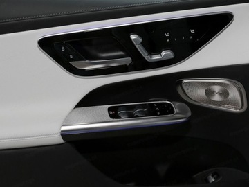 Mercedes GLC C254/X254 2025 GLC Coupe 300 de 4-Matic AMG Line 2.0 353KM, zdjęcie 13