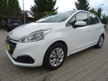 Peugeot 208 I Hatchback 5d Facelifting 1.2 PureTech 82KM 2016 Peugeot 208 1.2 VTI 82KM Active, zdjęcie 1