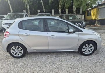 Peugeot 208 I Hatchback 3d 1.0 VTI 68KM 2014 Peugeot 208 Tylko 91.000km Bogata wersja Benzyna 68KM, zdjęcie 7