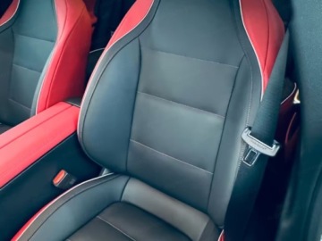 Mercedes CLA C118/X118 2025 MERCEDES-BENZ CLA 220 4-Matic AMG Line 1.5 (190KM) 2025, zdjęcie 5