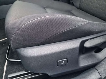 Toyota Corolla XII TS Kombi 1.8 Hybrid 122KM 2022 Toyota Corolla Toyota Corolla 1.8 Hybrid ComfortTech, ASO, 1 Wlasciciel, V, zdjęcie 21