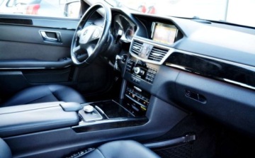 Mercedes Klasa E W212 Limuzyna 350 CDI BlueEFFICIENCY 231KM 2009 Mercedes-Benz Klasa E 4-Matic , Automat, Ledy, 3.0 Diesel 231KM, zdjęcie 11