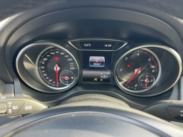 Mercedes GLA I Off-Roader Facelifting 2.1 200d 136KM 2018 Mercedes GLA 200 Automat 4Matic Podgrzewane Skóra, zdjęcie 9