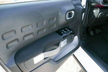 Citroen C3 III Hatchback 1.5 BlueHDi 102KM 2018 Citroen C3 Fv 23% * Pełny Serwis ASO * Org., zdjęcie 28