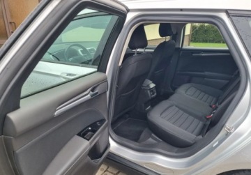 Ford Mondeo V Kombi 2.0 TDCi 150KM 2018 Ford Mondeo SW 2.0D 150PS Zadbane Bezwypadkowe Dodatkowe kola Po oplatach, zdjęcie 9